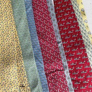 8 Vineyard Vines ties